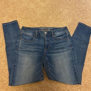 American Eagle blue jeans